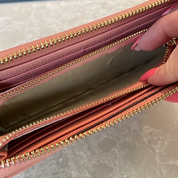 Ora Delphne pink zip around wallet - Picture 7 of 8